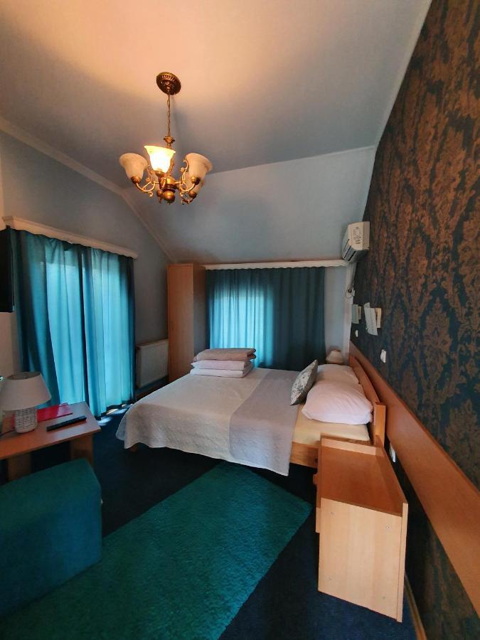 Motel Zoka Dvorovi Εξωτερικό φωτογραφία
