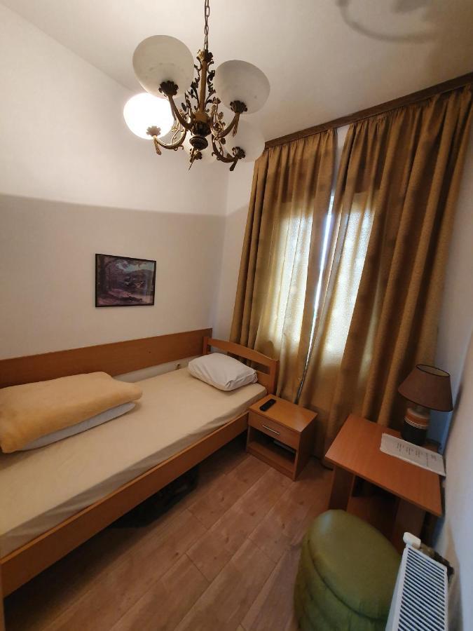 Motel Zoka Dvorovi Εξωτερικό φωτογραφία
